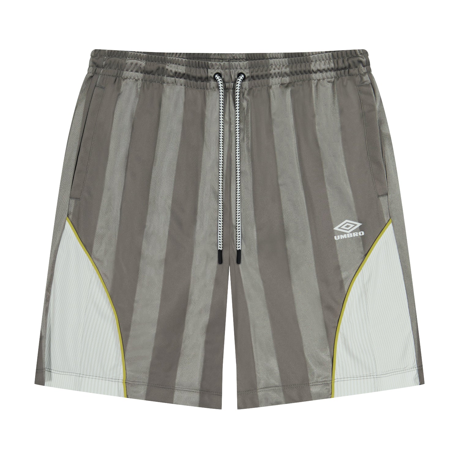 Men's relaxed fit panelled grey soccer short - Shop men's workout shorts with pockets by Umbro