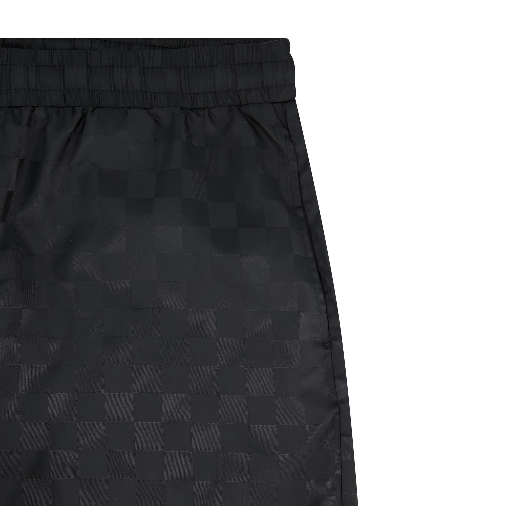 Men's checkered jacquard jet black workout short - Shop men's soccer shorts with pockets by Umbro
