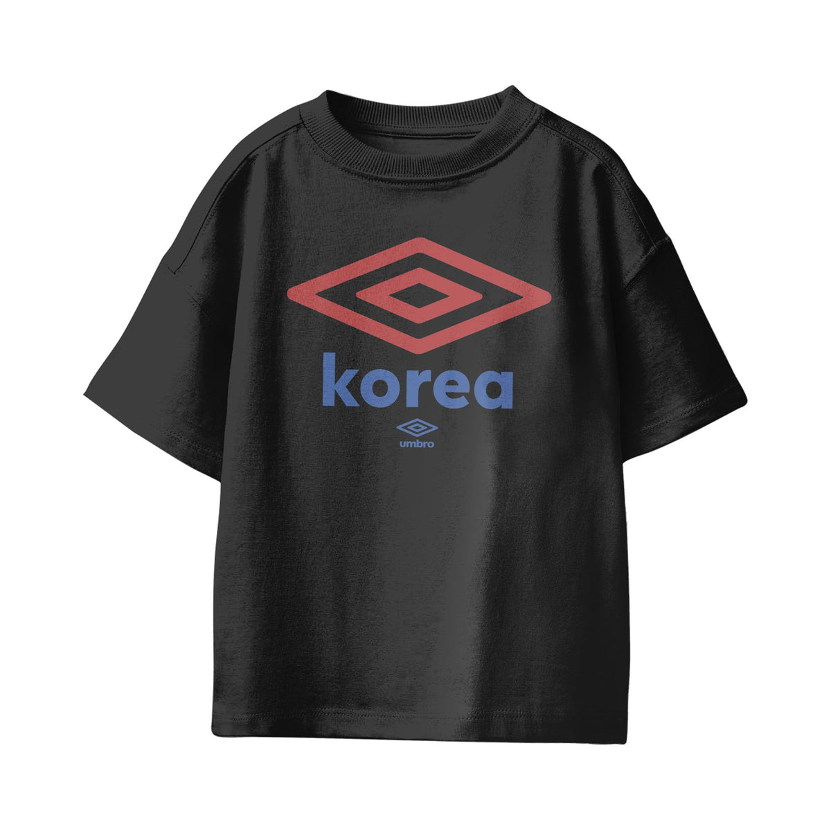 Umbro Kids black Korea Diamond Logo T-Shirt 100% cotton. Shop kids logo tees by Umbro.