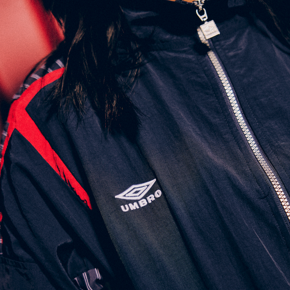 Relaxed-fit navy blue track jacket with dropped sleeves - Shop unisex nylon track jackets by Umbro