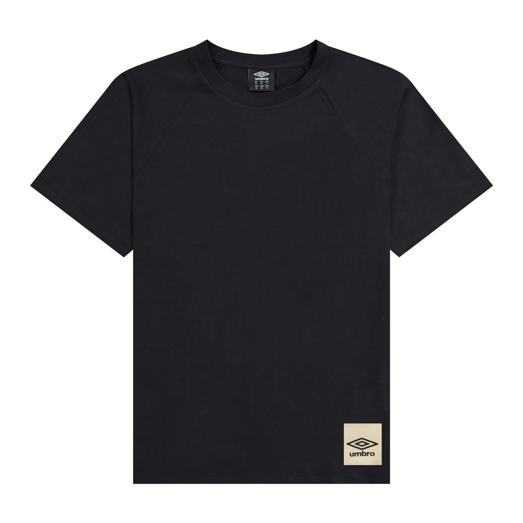 Men's relaxed black soccer graphic tee in 100% cotton with short sleeves and a ribbed round neck by Umbro