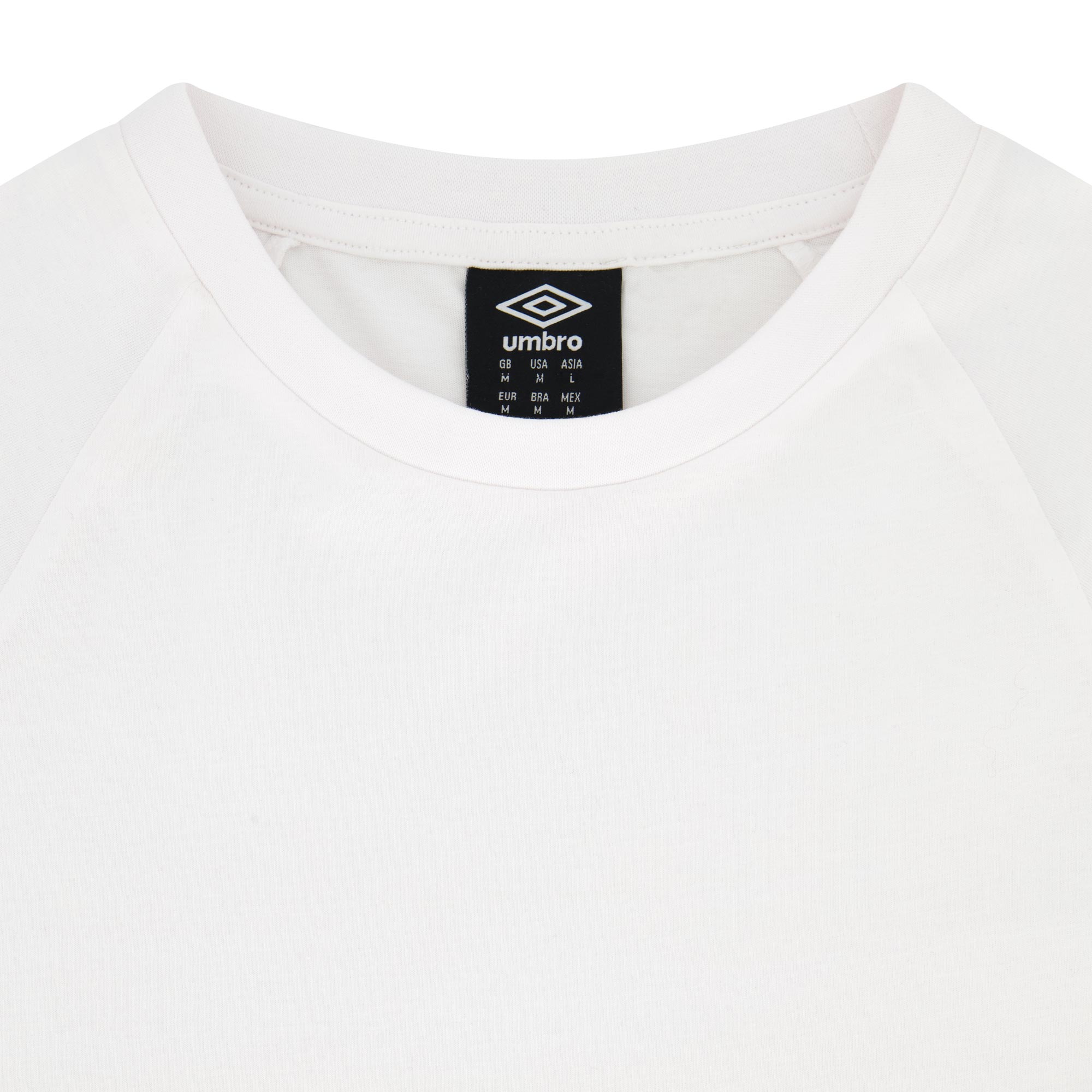 Men's relaxed brilliant white soccer graphic tees in 100% cotton with short sleeves and a ribbed round neck by Umbro