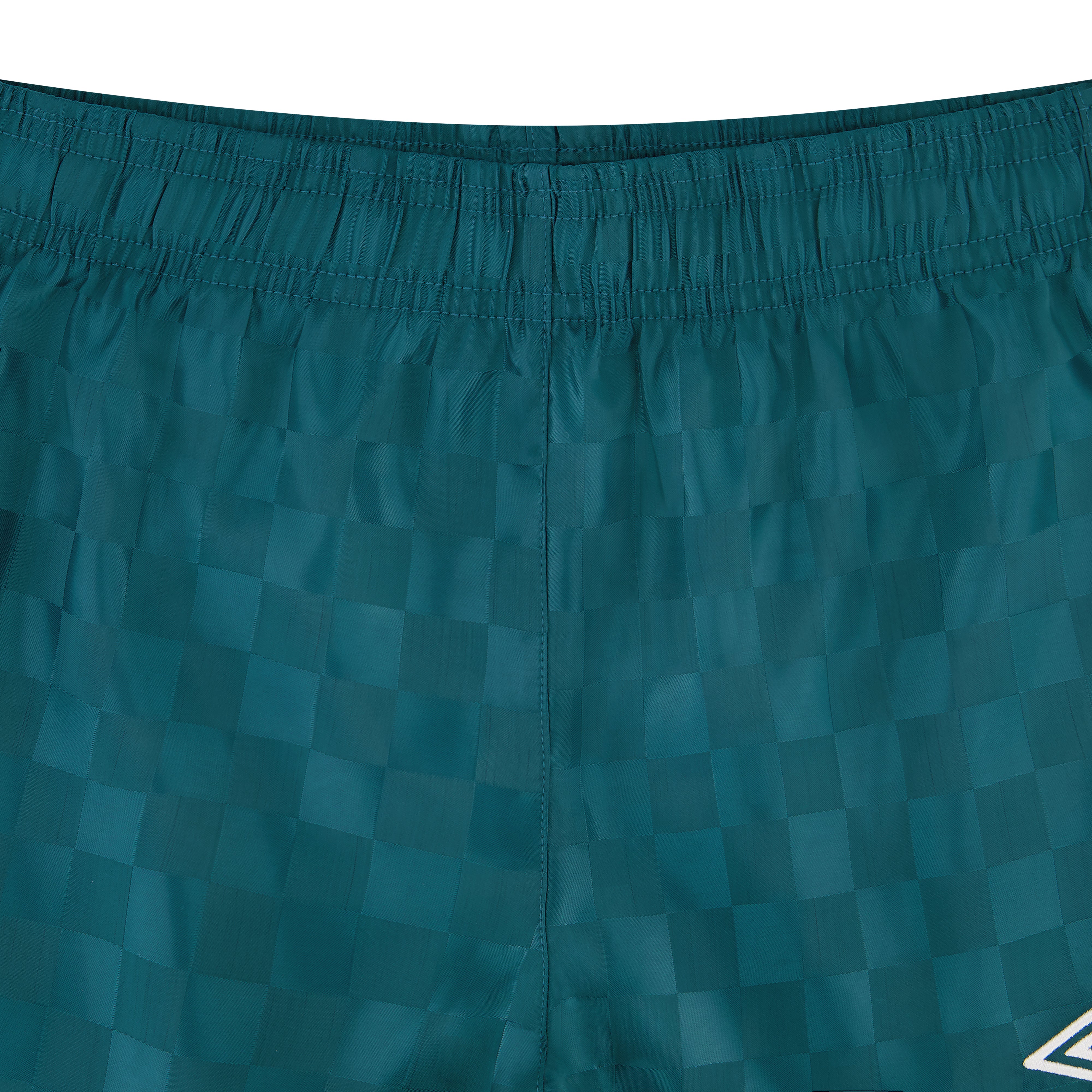 Girl's teal checkered soccer shorts offer a comfortable, relaxed fit. Shop girls soccer shorts by Umbro.