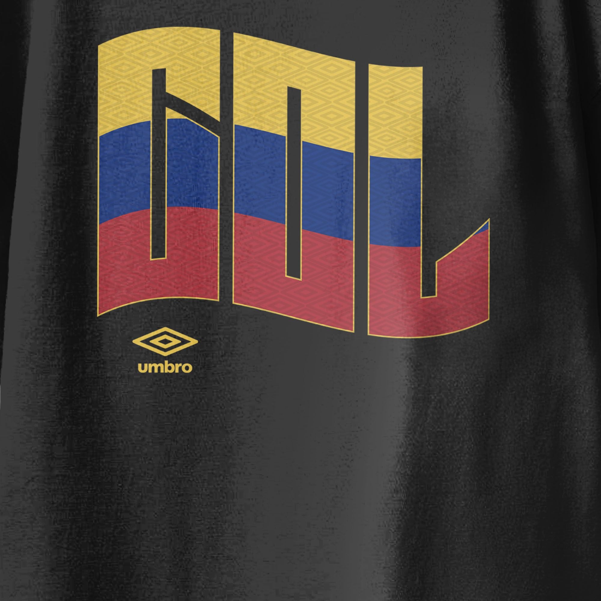 Colombia wavy graphic black soccer T-shirts / Shop football team tees in soft cotton by Umbro.