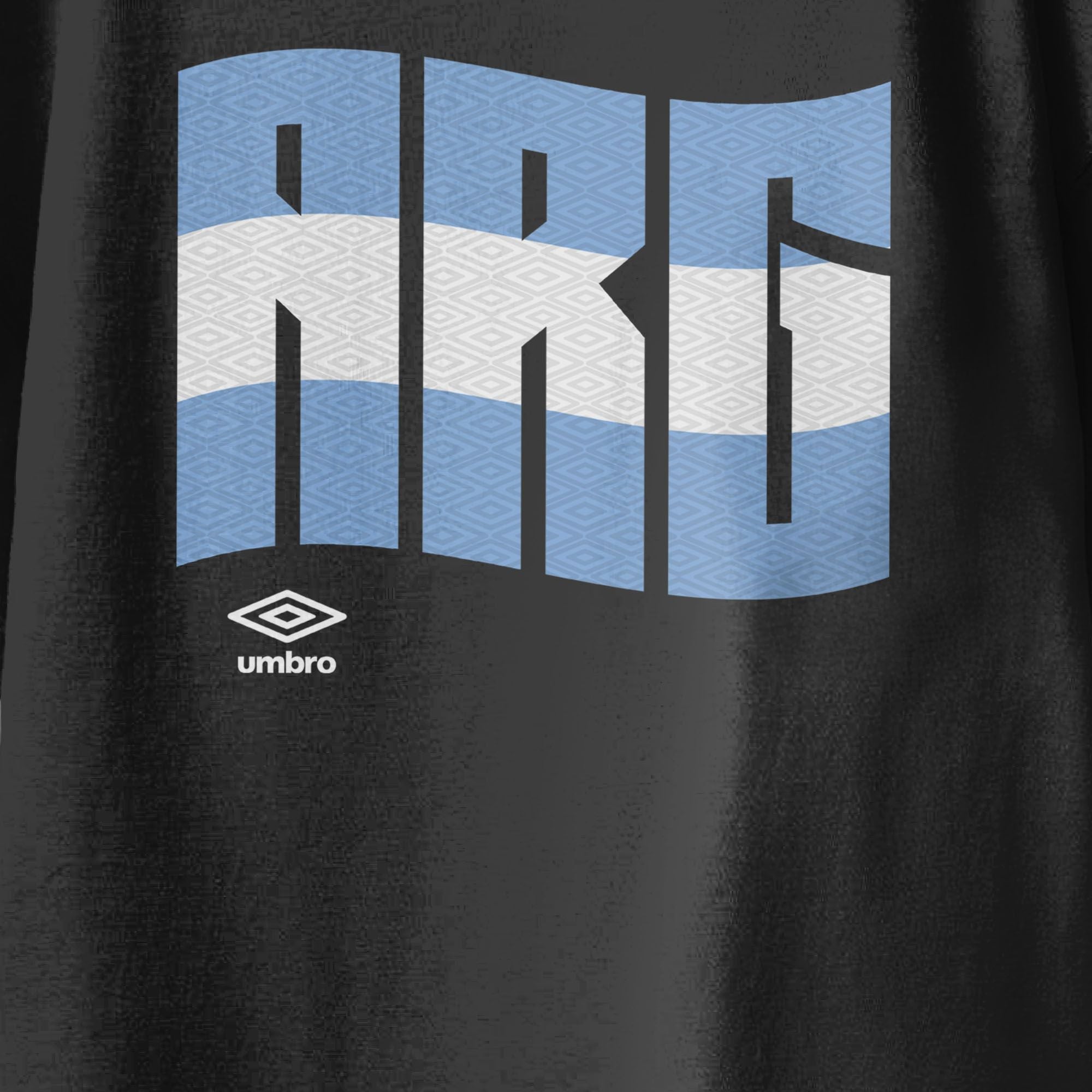 Kids’ Argentina wavy graphic black soccer T-shirts / Shop football team tees in soft cotton by Umbro.