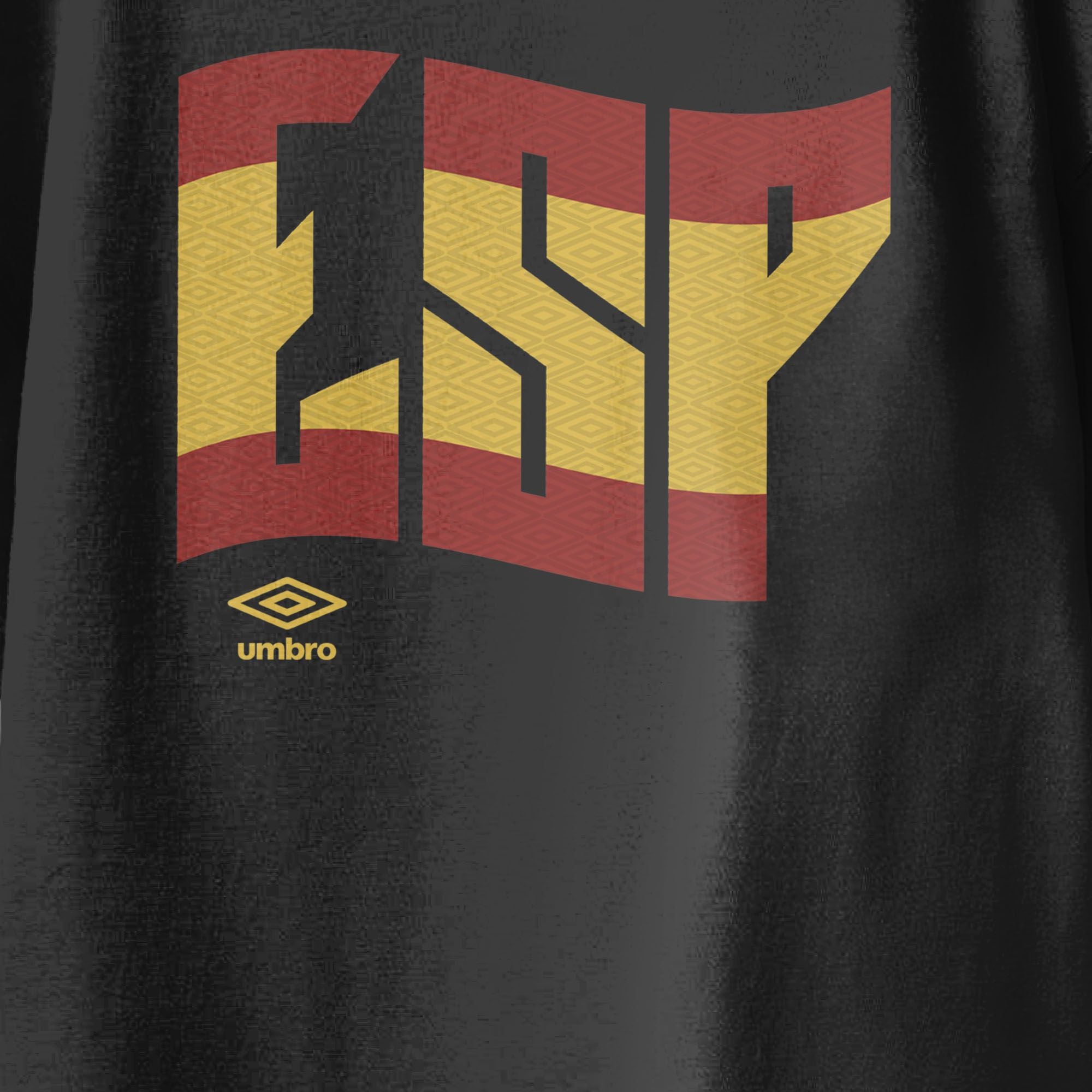 Kids’ Spain wavy graphic black soccer T-shirts / Shop football team tees in soft cotton by Umbro.