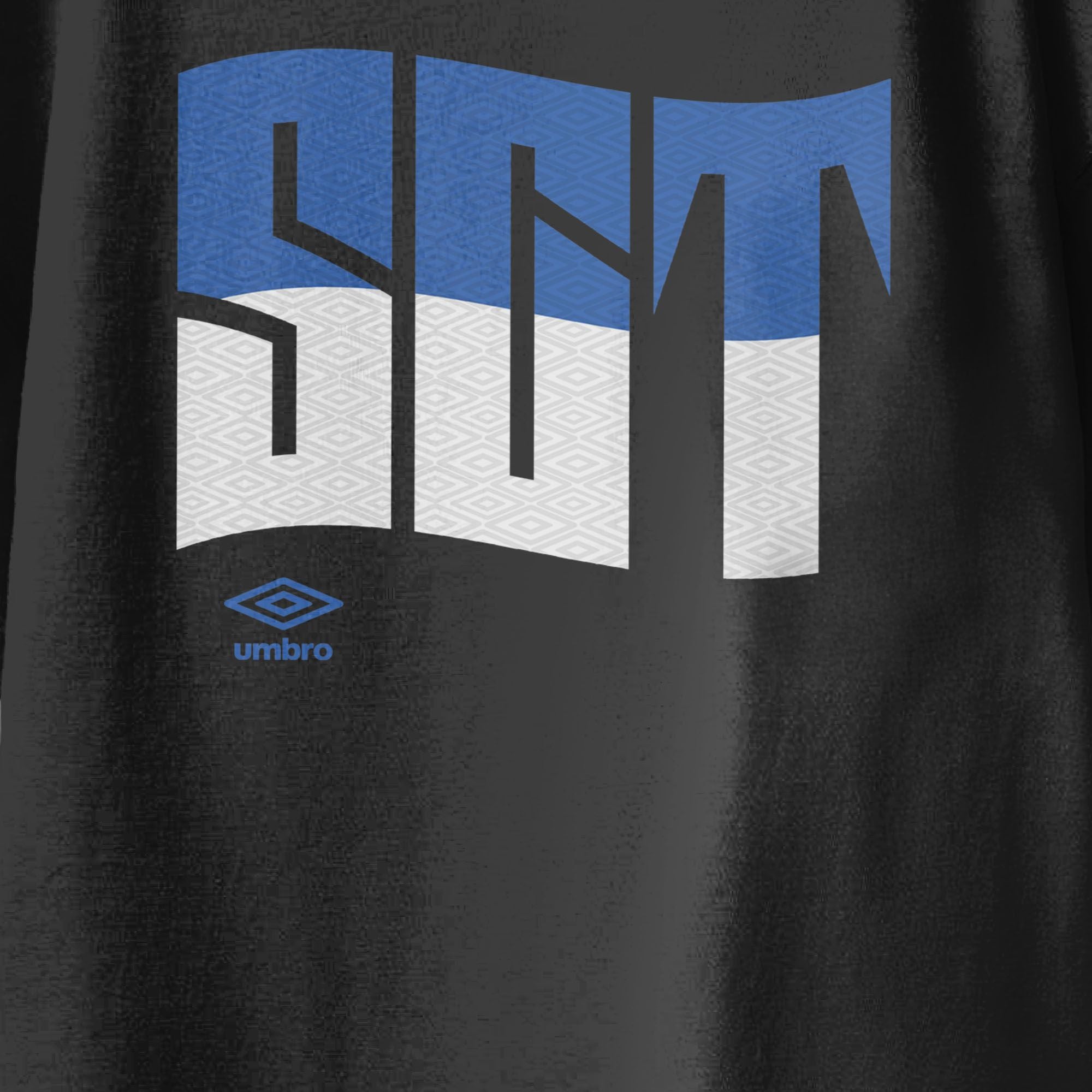 Kids’ Scotland wavy graphic black soccer Tshirt. Shop football team tees in soft cotton by Umbro.