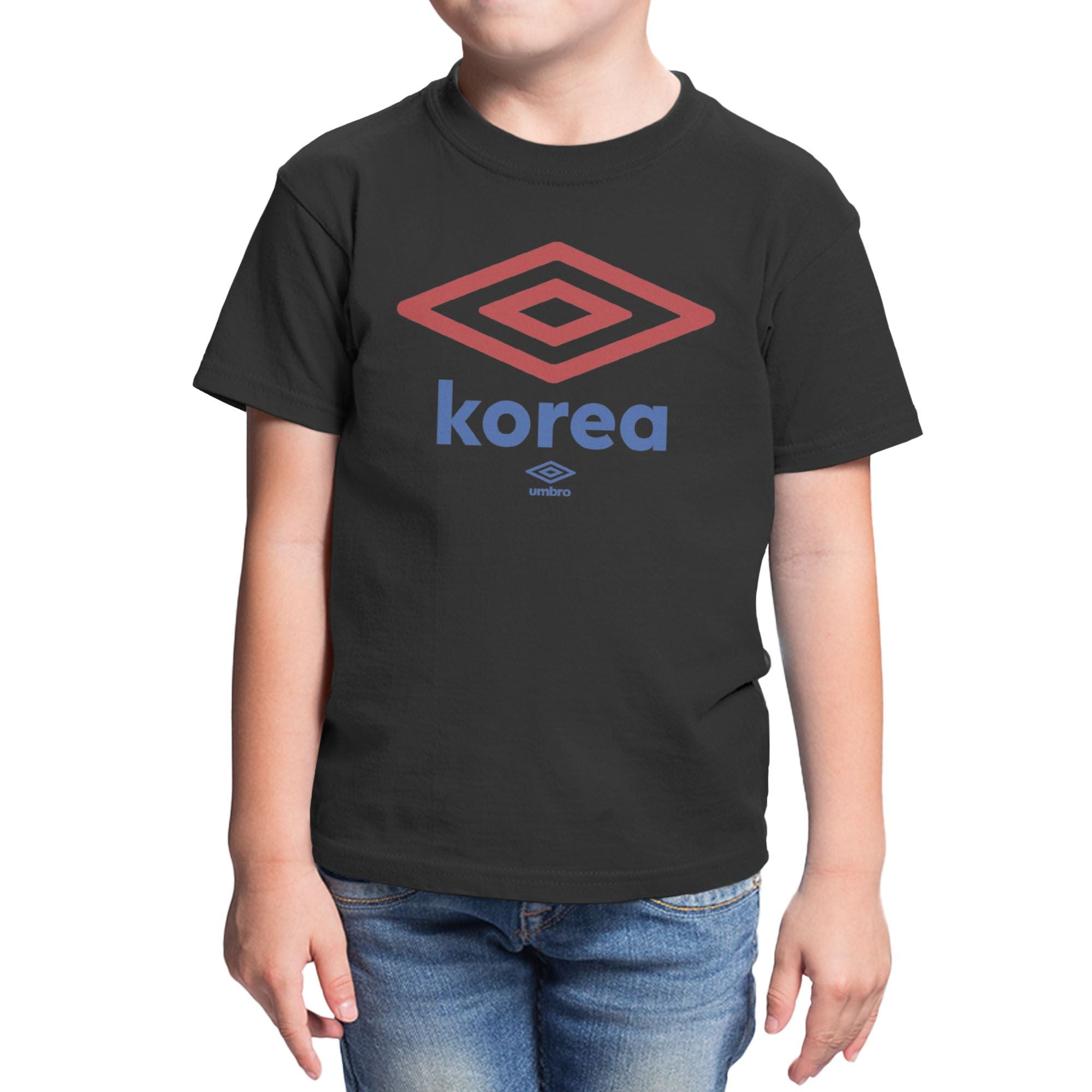 Umbro Kids black Korea Diamond Logo T-Shirt 100% cotton. Shop kids logo tees by Umbro.