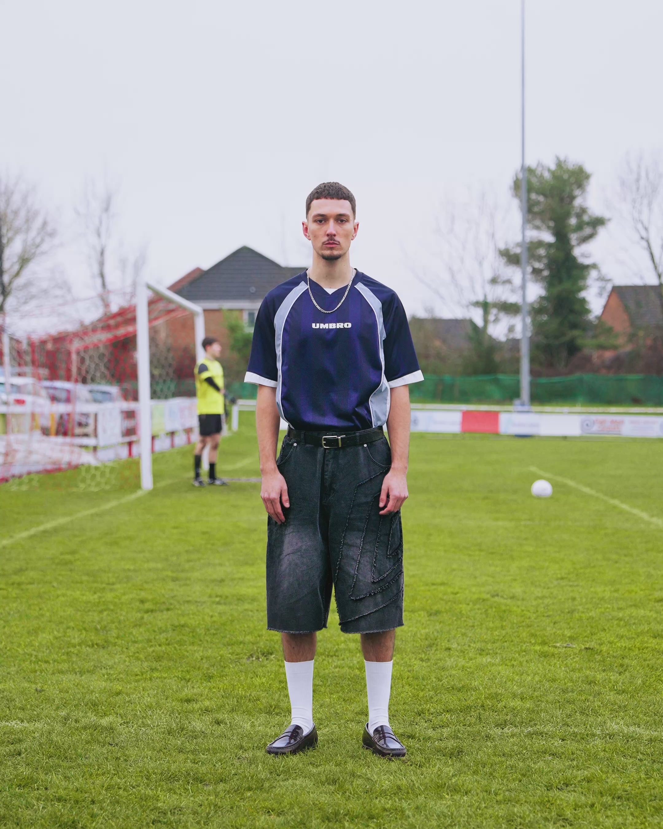 Men's retro panelled navy blue sickest soccer jersey - Shop men's workout tee shirts by Umbro